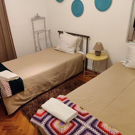 Vasco Santana Guesthouse โอดิเวลัส ภายนอก รูปภาพ