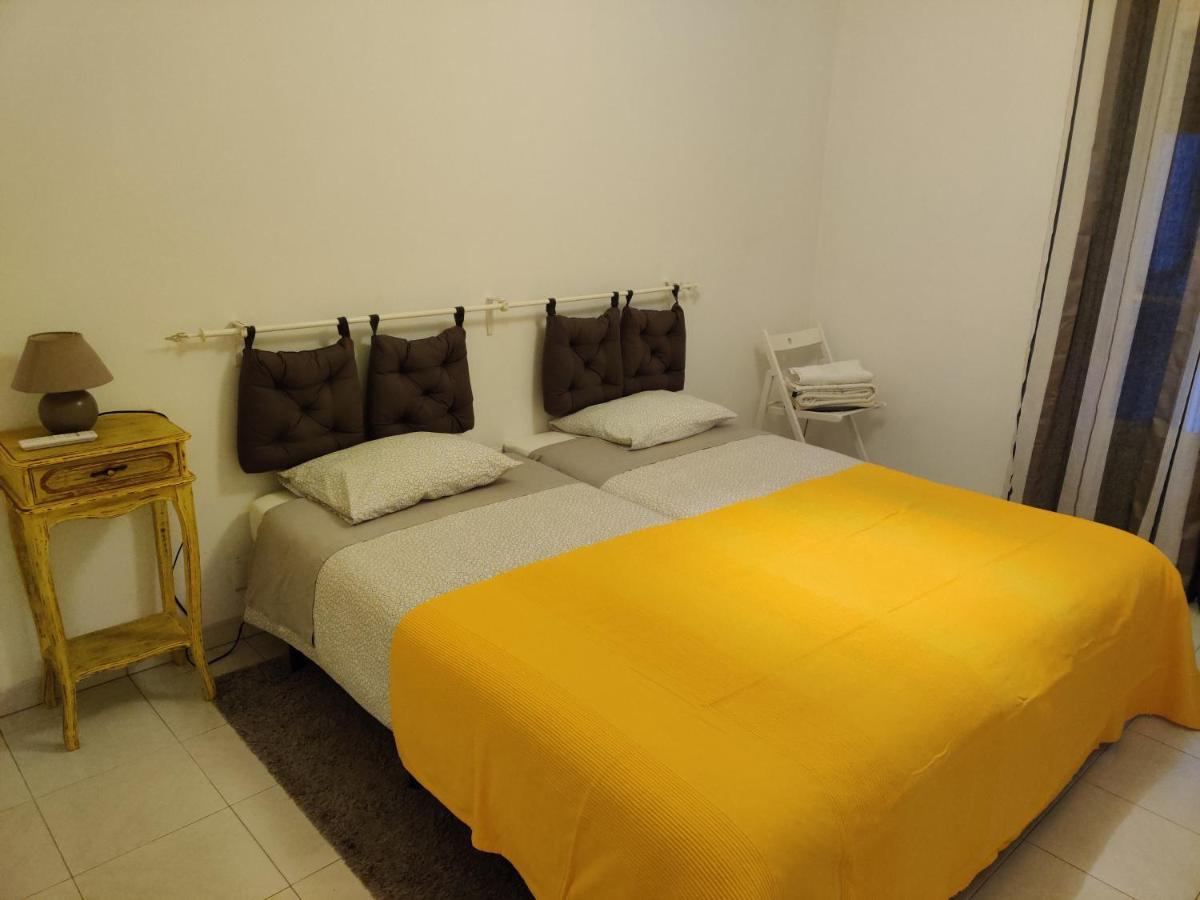 Vasco Santana Guesthouse โอดิเวลัส ภายนอก รูปภาพ
