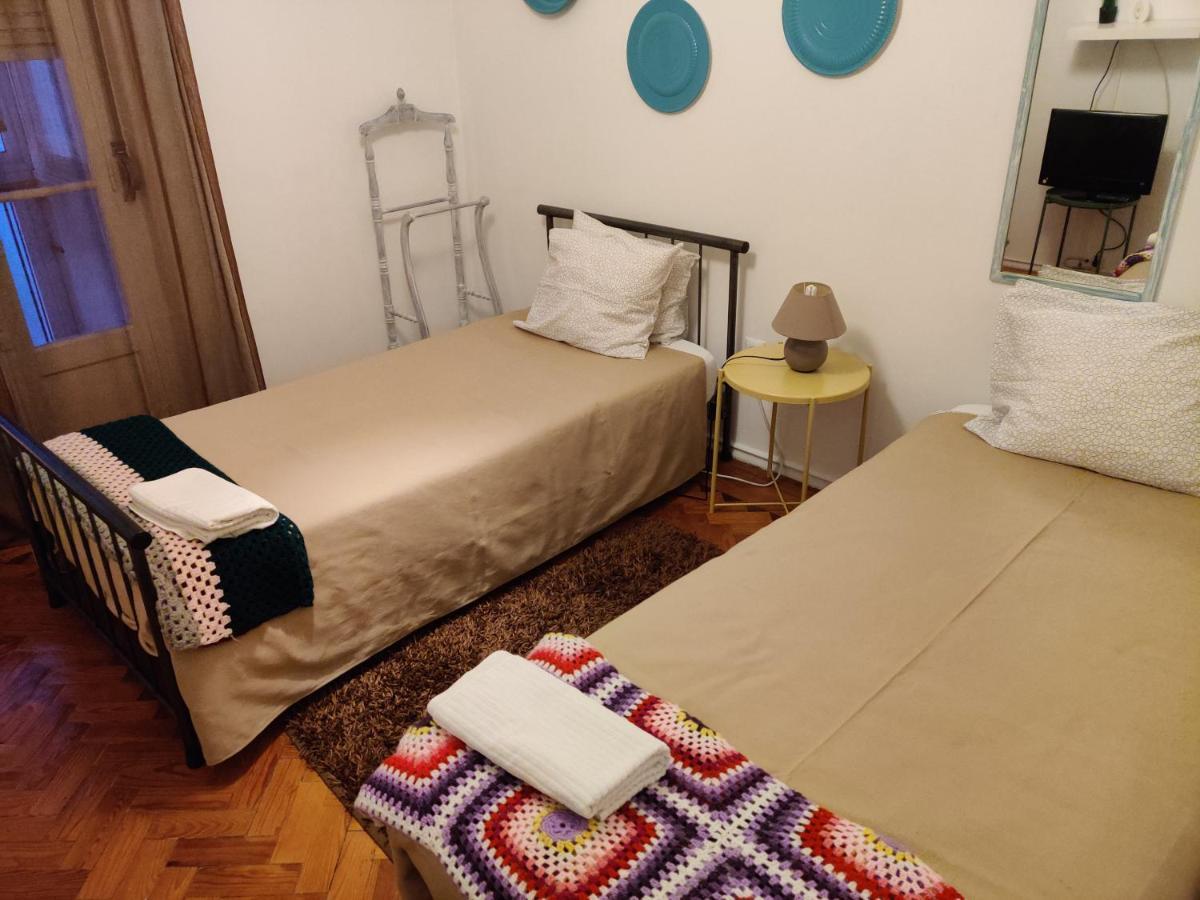 Vasco Santana Guesthouse โอดิเวลัส ภายนอก รูปภาพ