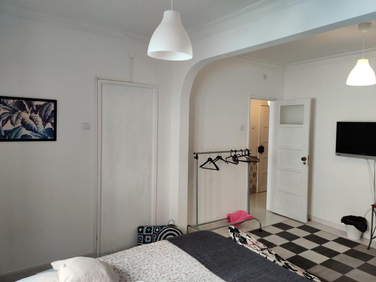 Vasco Santana Guesthouse โอดิเวลัส ภายนอก รูปภาพ