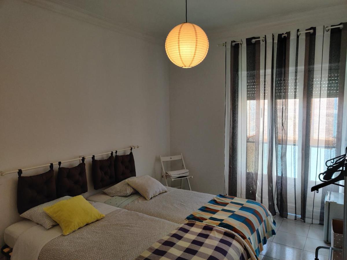 Vasco Santana Guesthouse โอดิเวลัส ภายนอก รูปภาพ