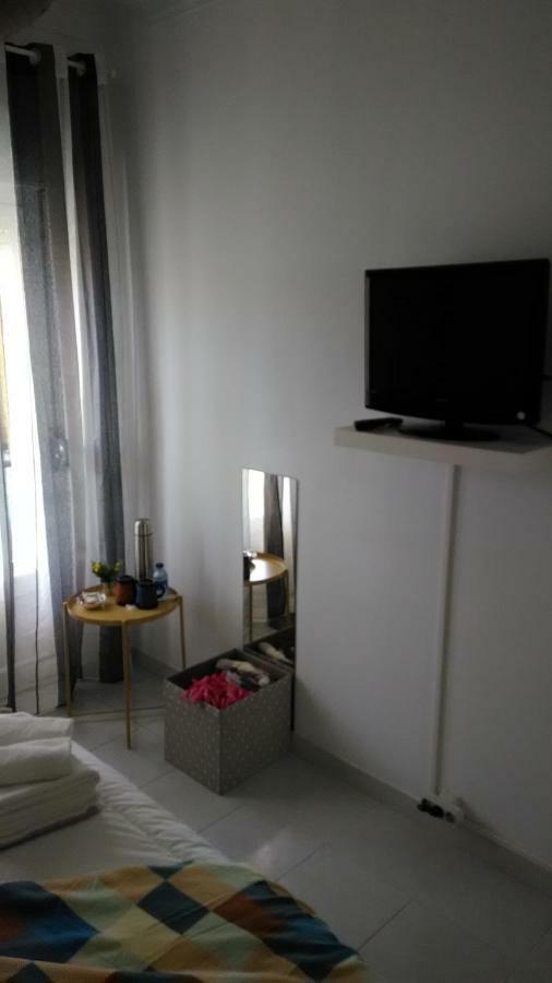 Vasco Santana Guesthouse โอดิเวลัส ภายนอก รูปภาพ