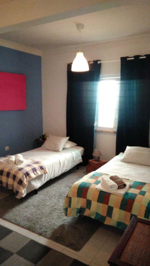 Vasco Santana Guesthouse โอดิเวลัส ภายนอก รูปภาพ